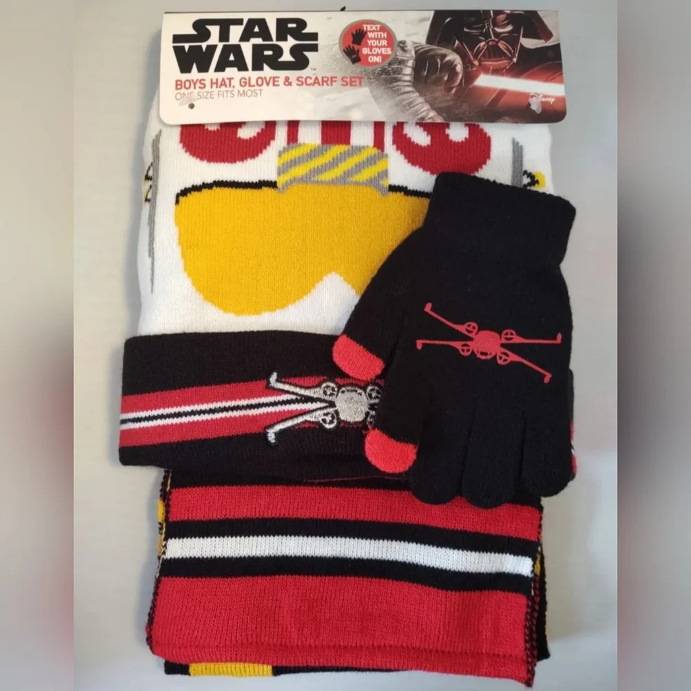 Star Wars Boys Hat, Gloves, and Scarf Set One size fits most NWT
